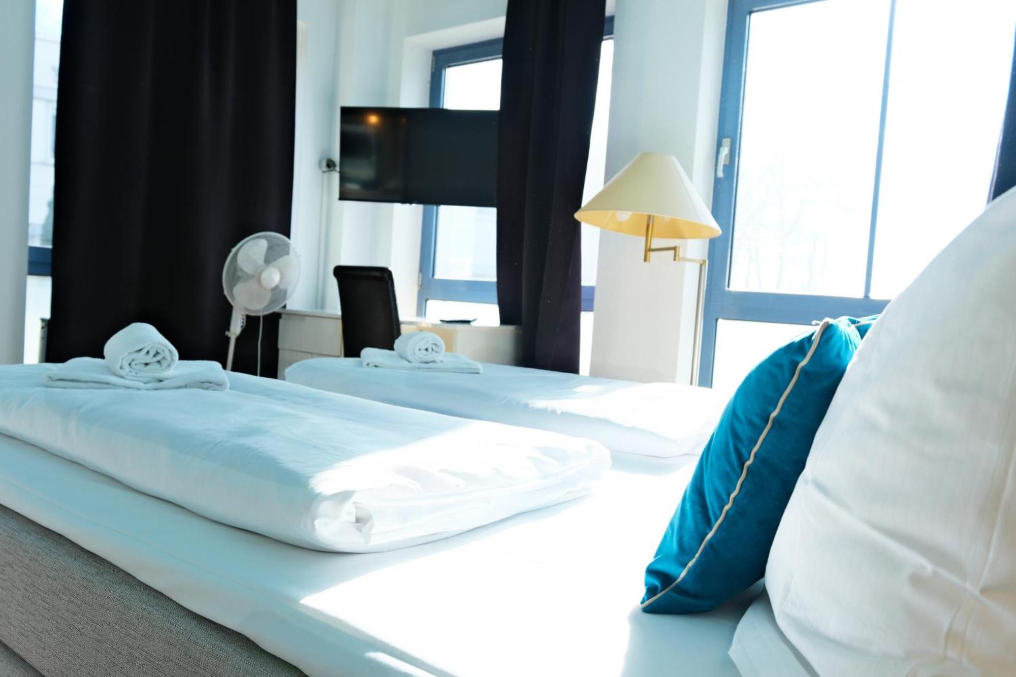 Stargaze Forum Hotel Duesseldorf-ヒルデン エクステリア 写真