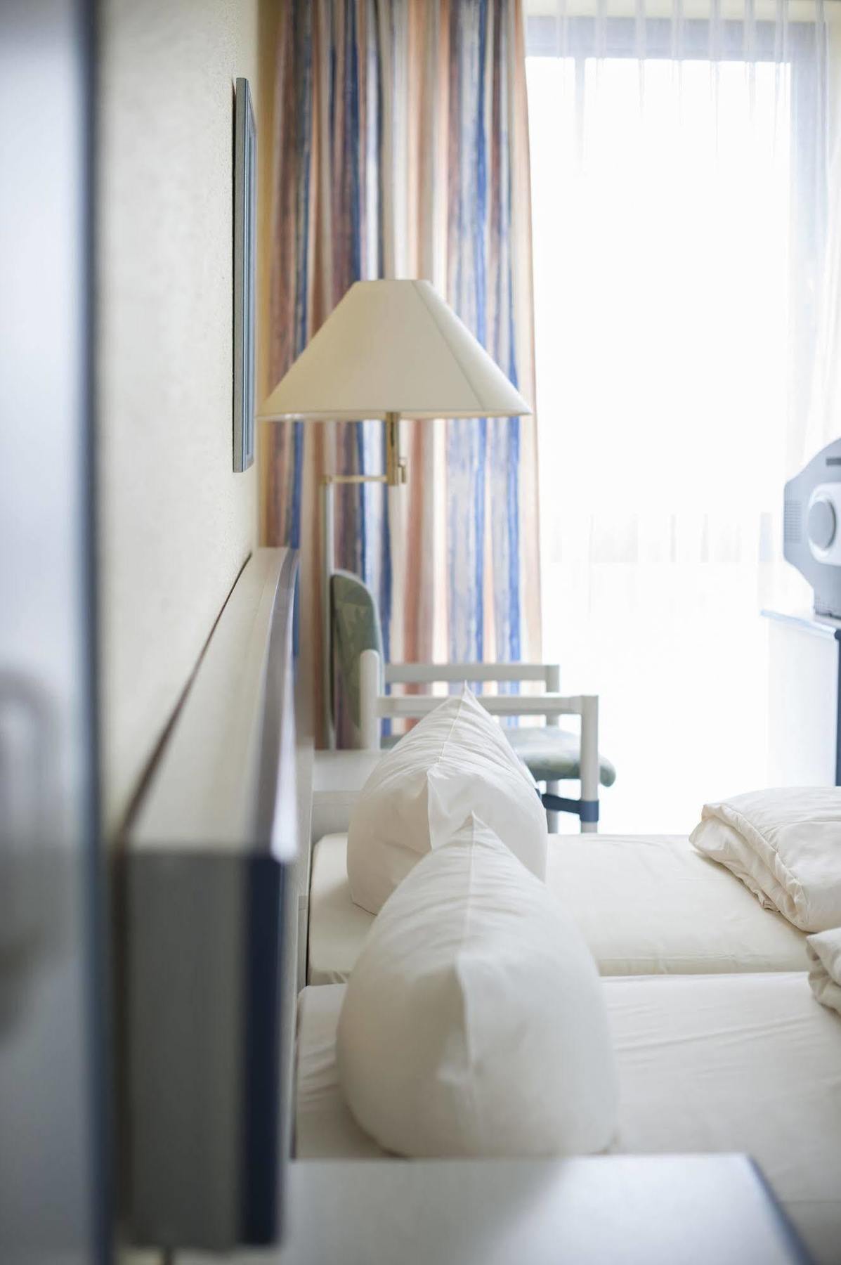 Stargaze Forum Hotel Duesseldorf-ヒルデン エクステリア 写真